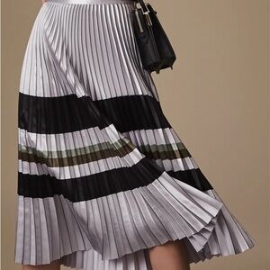 NWT Reiss Sophia Metallic Stripe Pleated skirt in silver